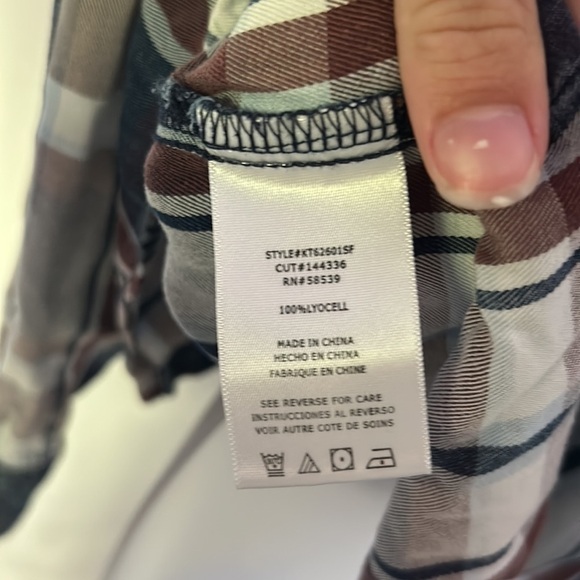 Kut from the Kloth Super Soft Plaid Button Down - Picture 4 of 5